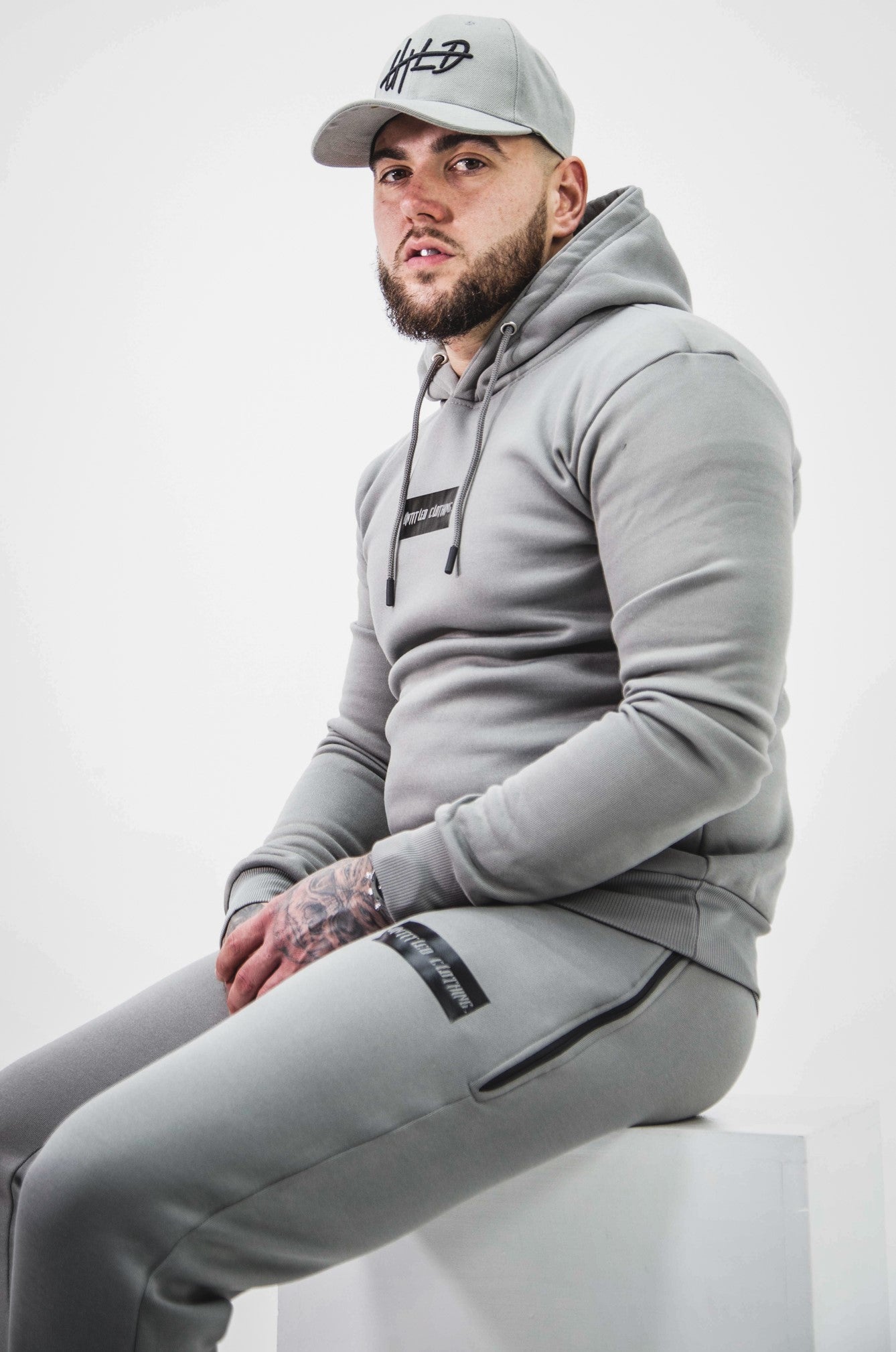 Boxed Untitled Clothing Tracksuits Grey  ( unisex ) image 3